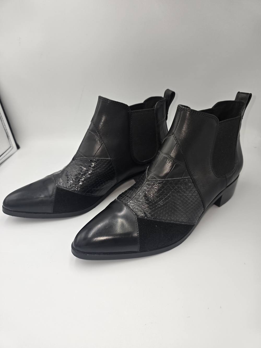 COACH Suffolk Patchwork Ankle Boots Black Leather & Suede Womens Size 8B **